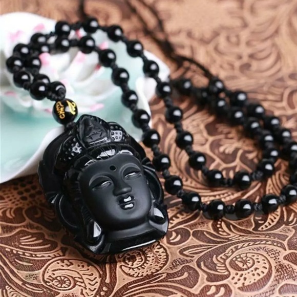 Carved obsidian Quan Yin Necklace - Picture 1 of 9